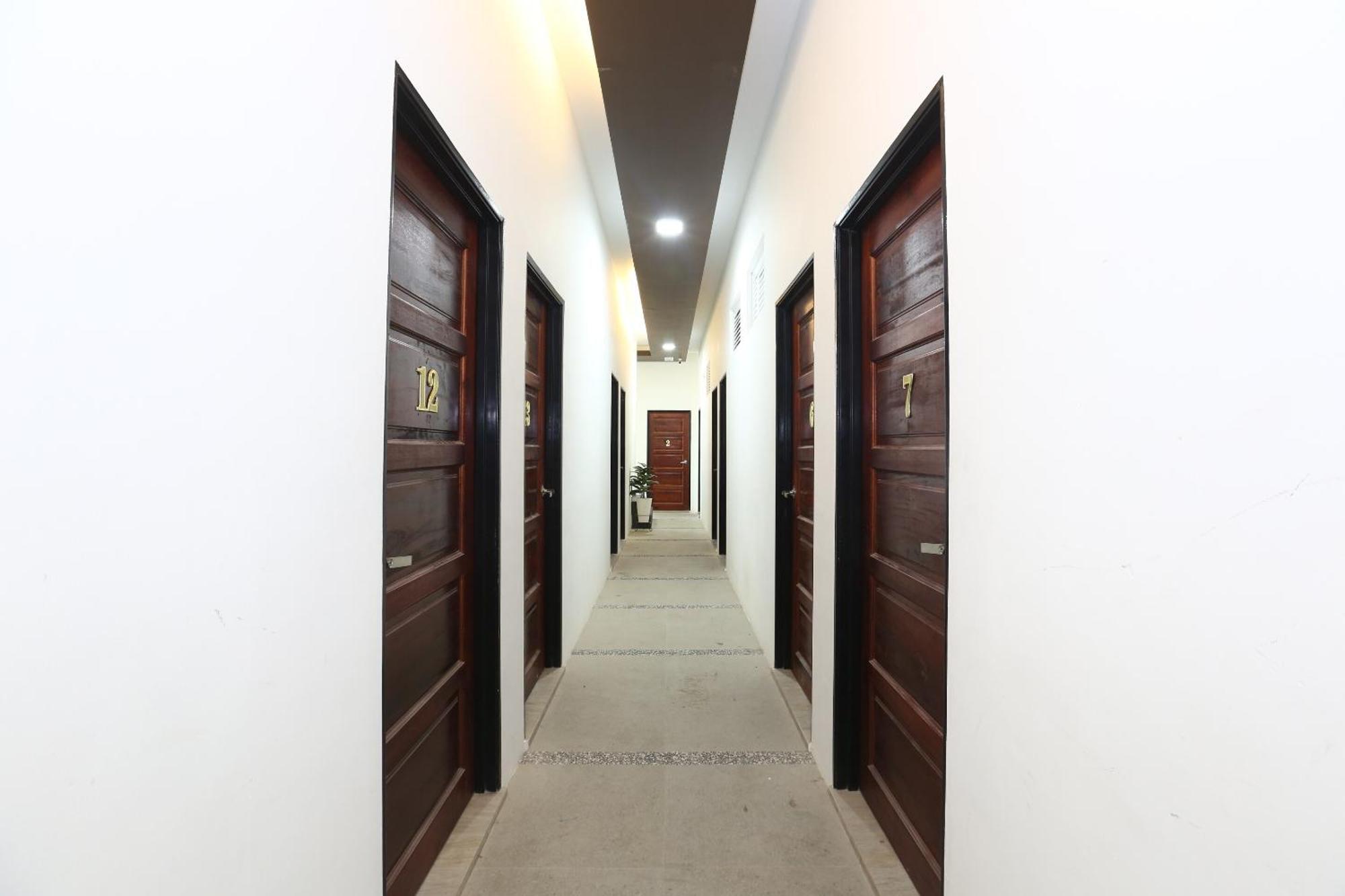 Super Oyo 89678 Ady Hotel Kuala Terengganu Kültér fotó