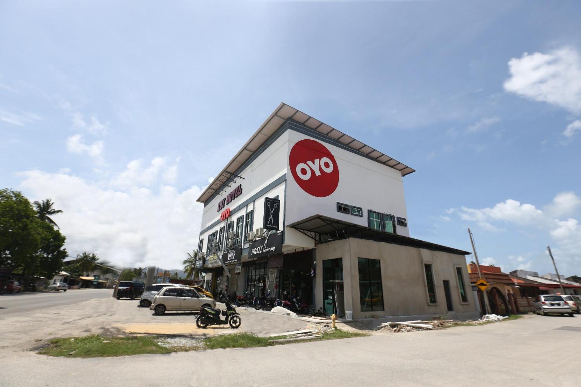 Super Oyo 89678 Ady Hotel Kuala Terengganu Kültér fotó