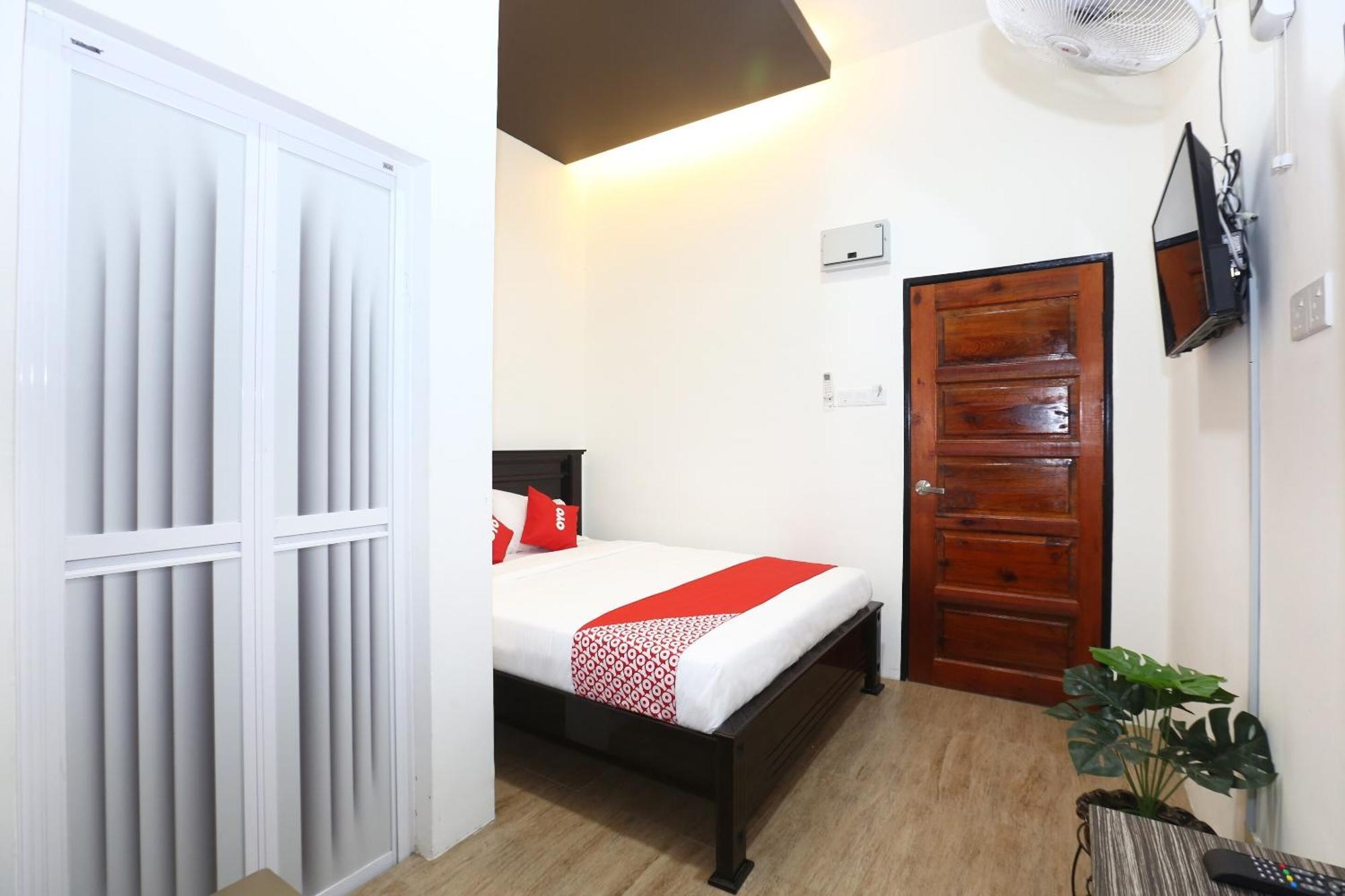 Super Oyo 89678 Ady Hotel Kuala Terengganu Kültér fotó