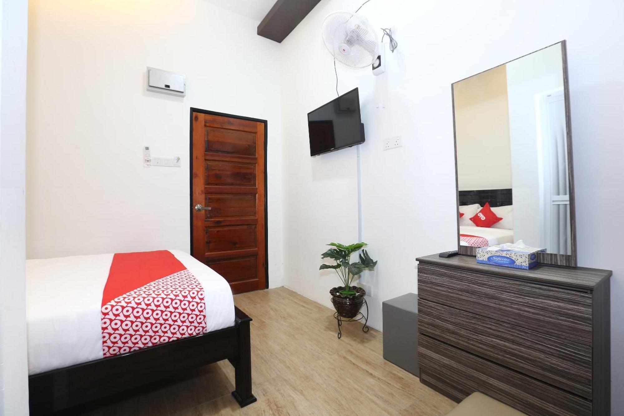 Super Oyo 89678 Ady Hotel Kuala Terengganu Kültér fotó