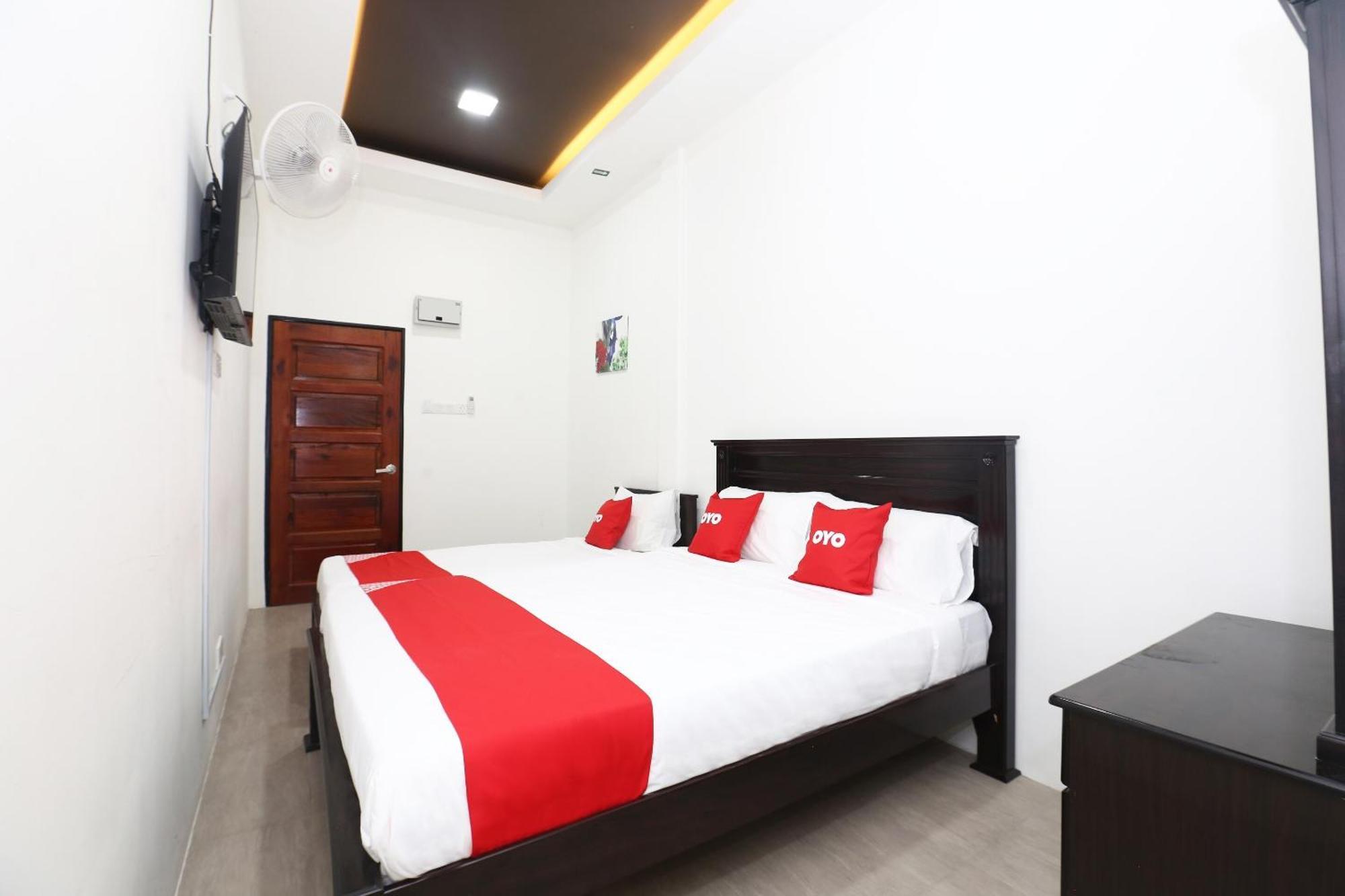 Super Oyo 89678 Ady Hotel Kuala Terengganu Kültér fotó