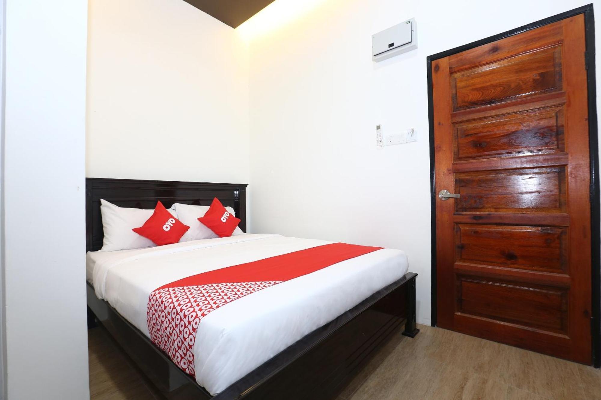 Super Oyo 89678 Ady Hotel Kuala Terengganu Kültér fotó
