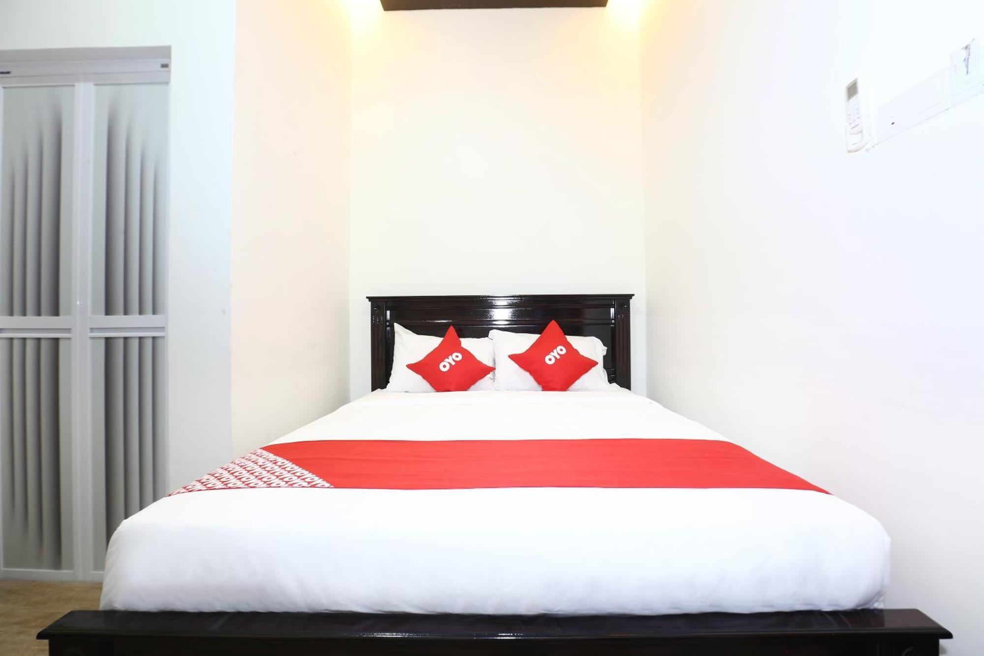 Super Oyo 89678 Ady Hotel Kuala Terengganu Kültér fotó