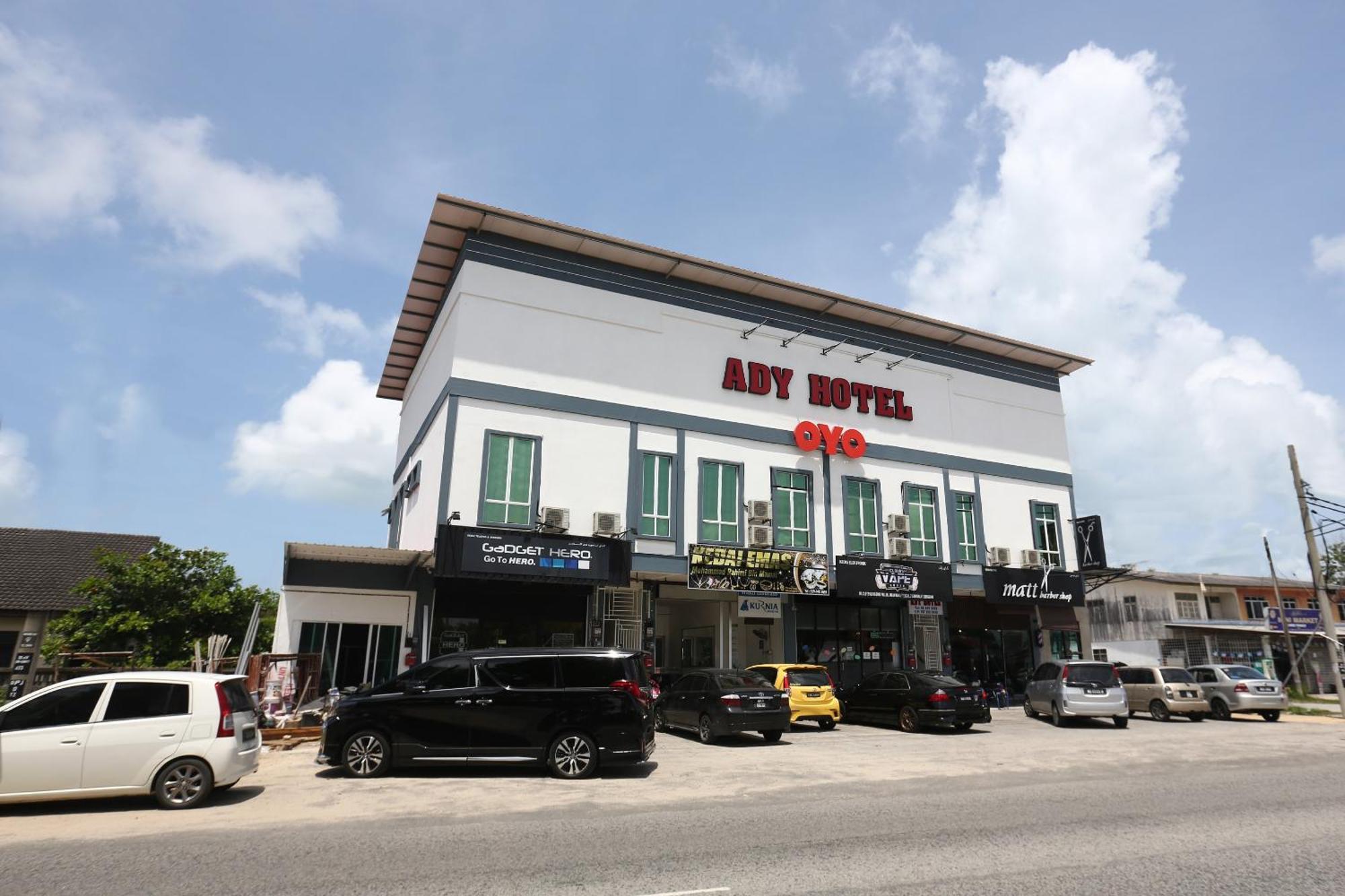 Super Oyo 89678 Ady Hotel Kuala Terengganu Kültér fotó